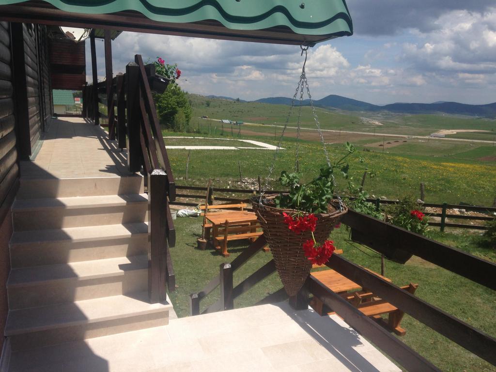 Sun Village Apartments Zabljak Eksteriør billede